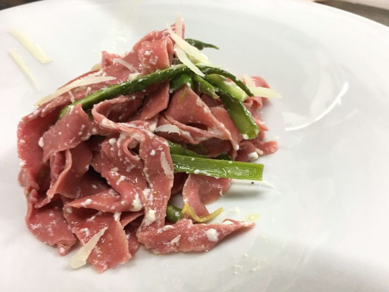 Tagliatelle di "barberosse" con gli asparagi e la ricotta fresca