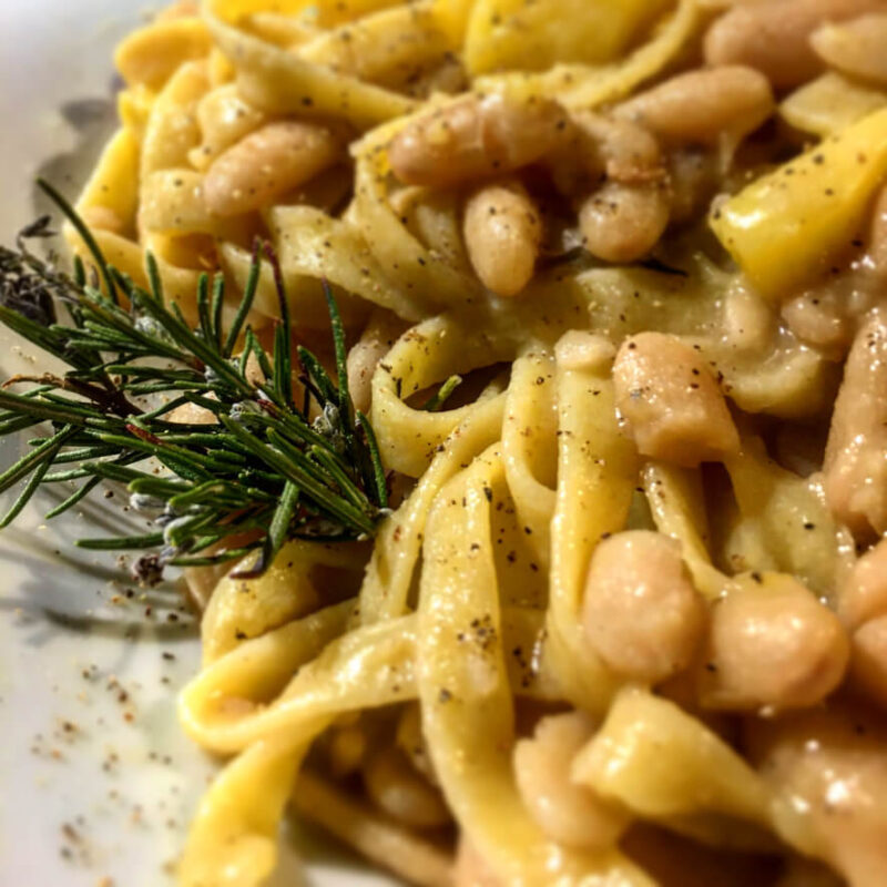 Tagliatelle con i fagioli